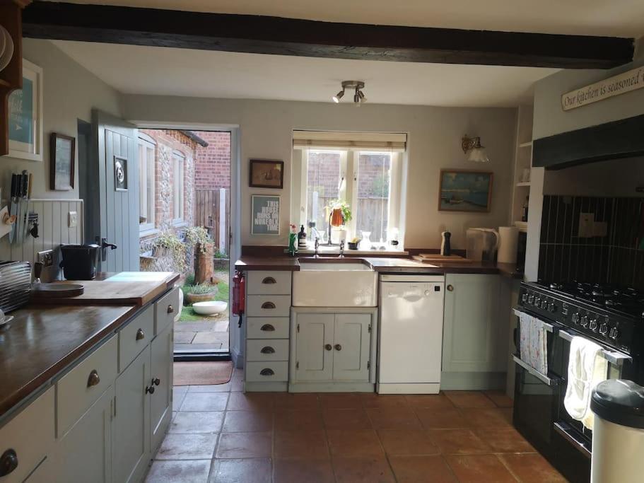 Heath Cottage Lower Southrepps North Norfolk โครเมอร์ ภายนอก รูปภาพ